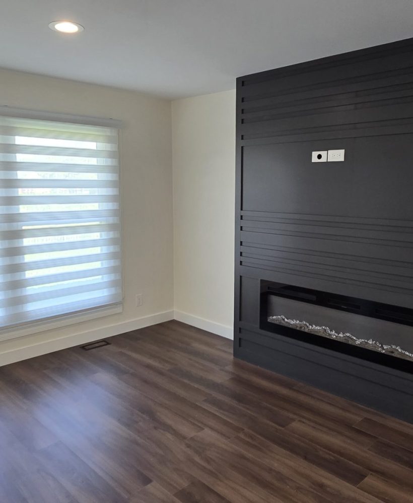 Modern minimal unit with single dual-shade blind